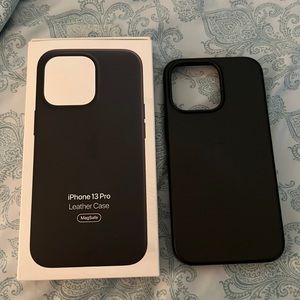Apple iPhone 13 pro black leather case!